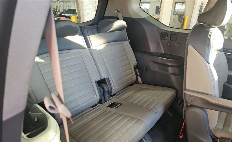 Used 2024 Kia EV9 Land AWD/4WD image 10