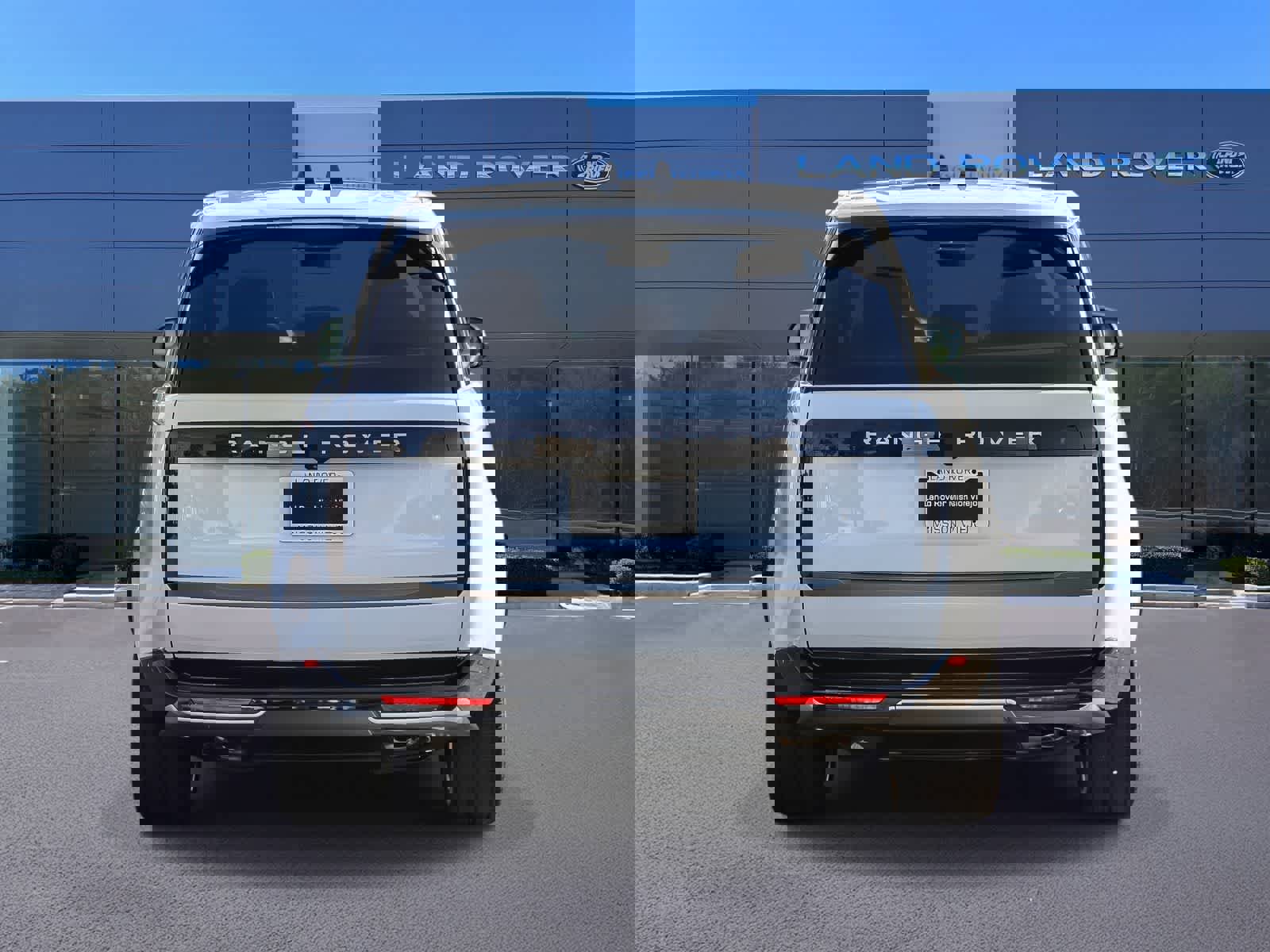 New 2026 Land Rover Range Rover SE image 6