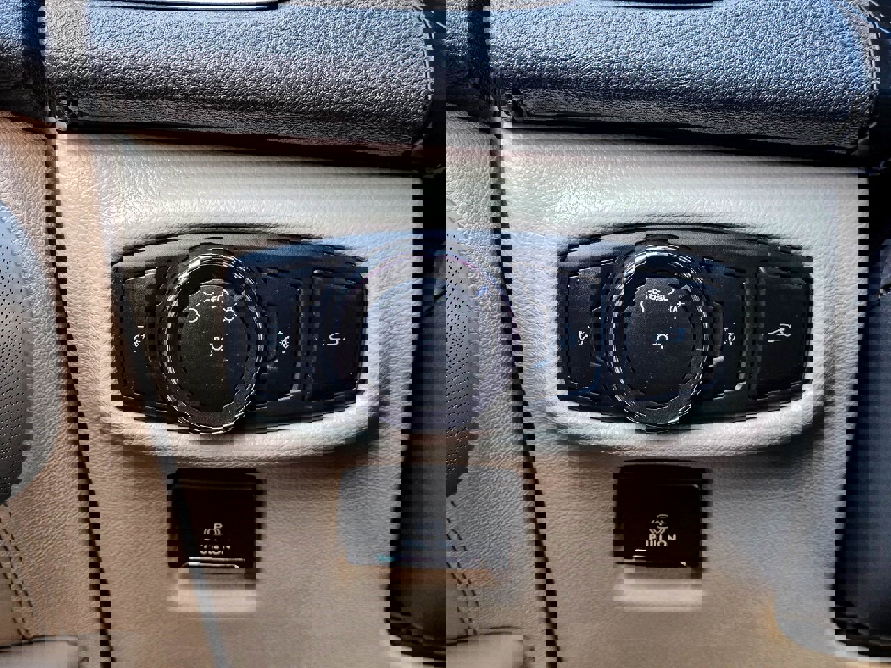 Used 2019 Lincoln MKZ Reserve w/ Luxury Package image 30