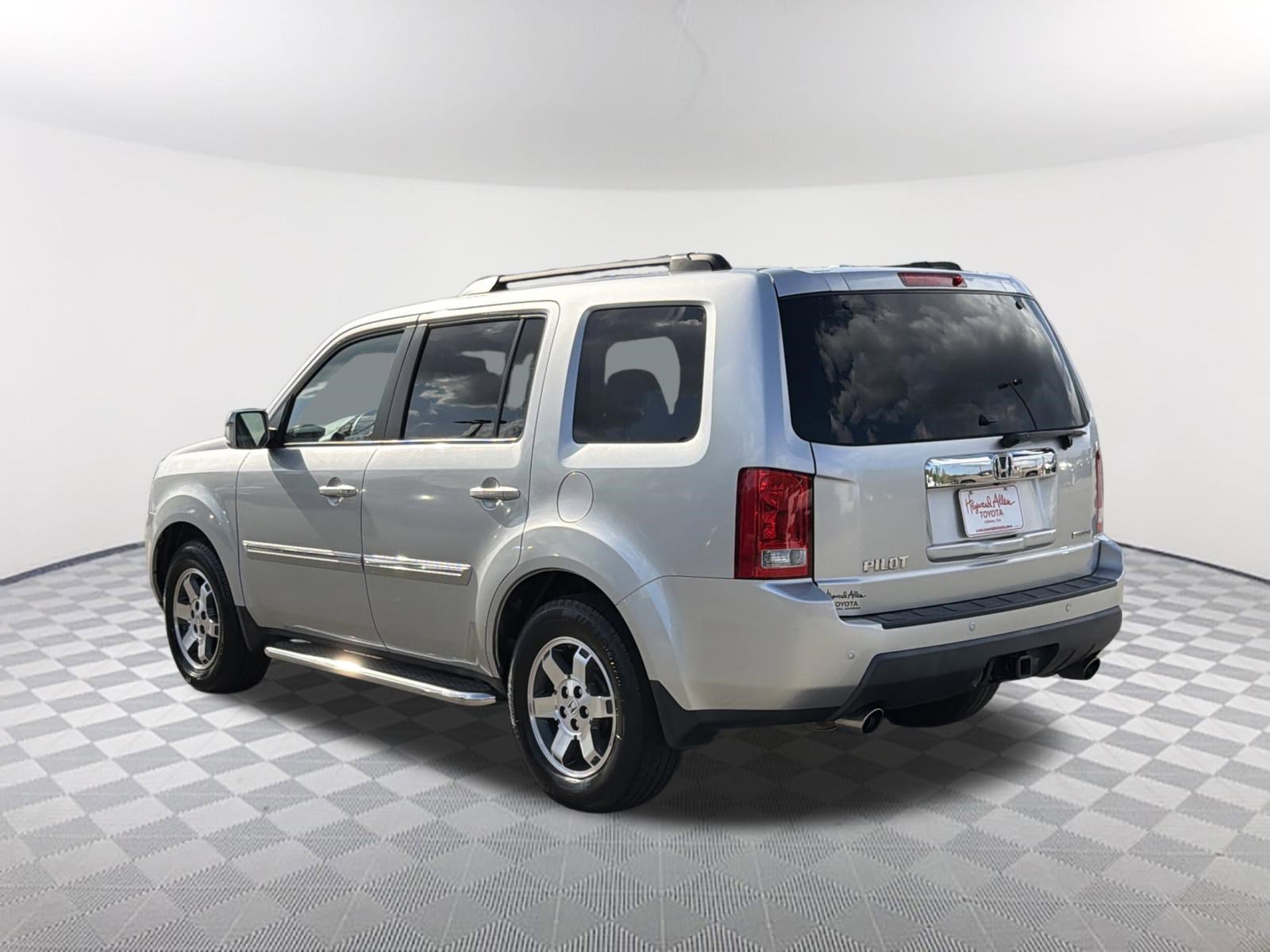Used 2010 Honda Pilot Touring image 15
