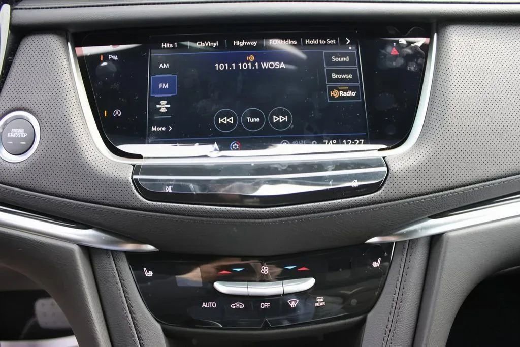 New 2025 Cadillac XT5 Premium Luxury AWD/4WD image 16