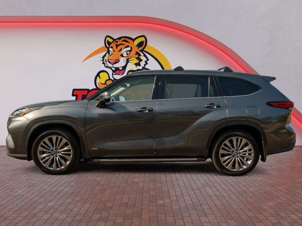 Used 2022 Toyota Highlander Platinum AWD/4WD image 9