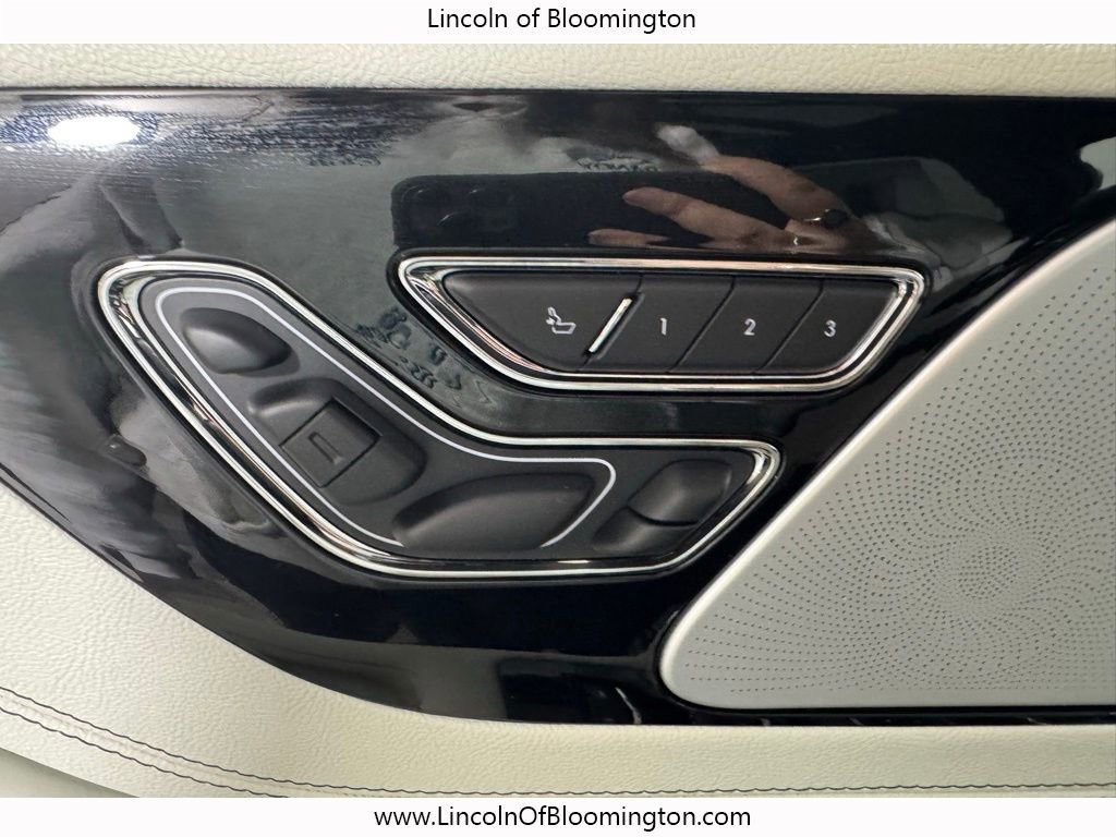 New 2026 Lincoln Aviator Black Label AWD/4WD image 39