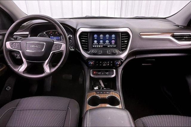 Used 2023 GMC Acadia SLE w/ Driver Convenience Package image 14
