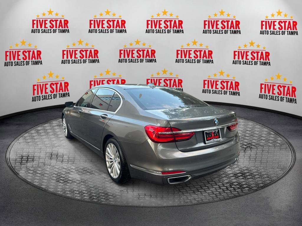 Used 2016 BMW 740i image 5