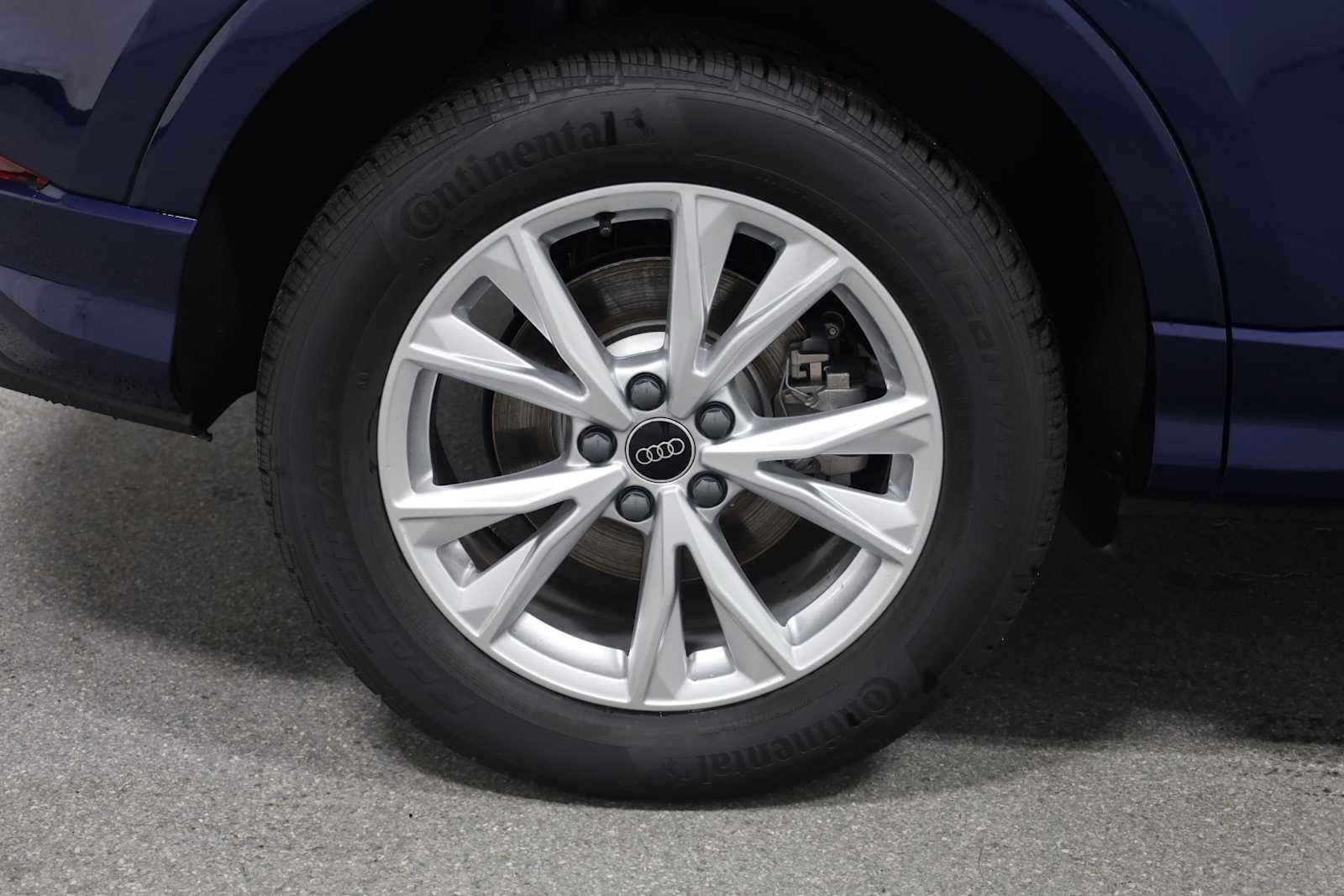 New 2025 Audi Q3 2.0T Premium image 42