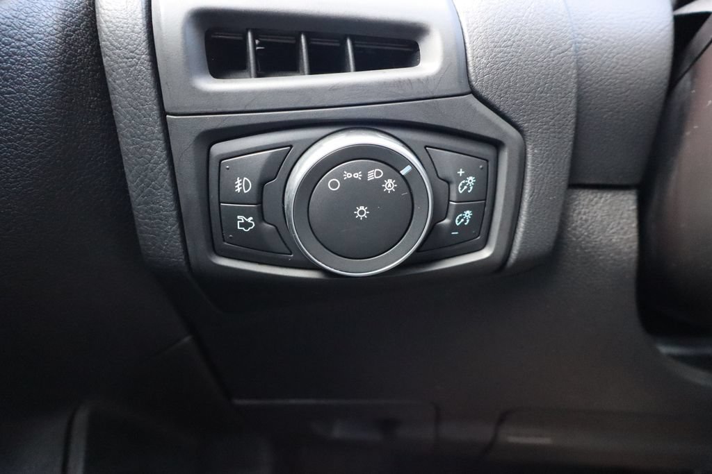 Used 2018 Ford Focus Titanium FWD image 17