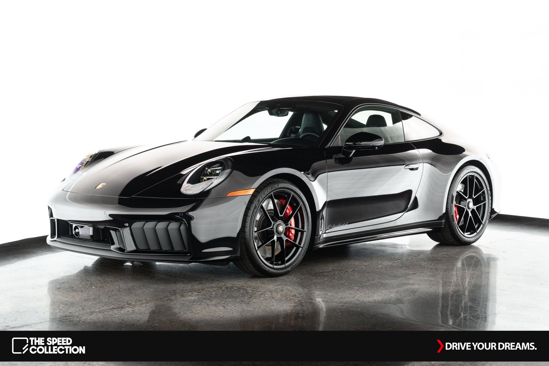 Used 2025 Porsche 911 Carrera GTS image 4