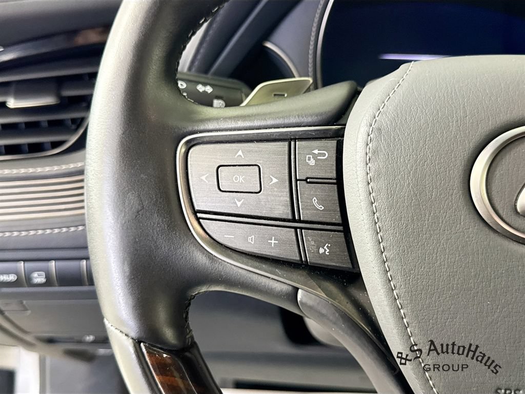 Used 2019 Lexus LS 500h w/ Interior Upgrade Package RWD image 13