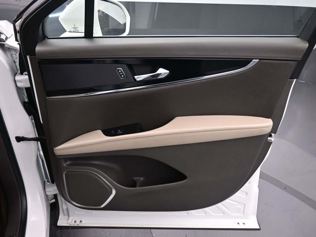 Used 2022 Lincoln Nautilus AWD w/ Premium Package image 39