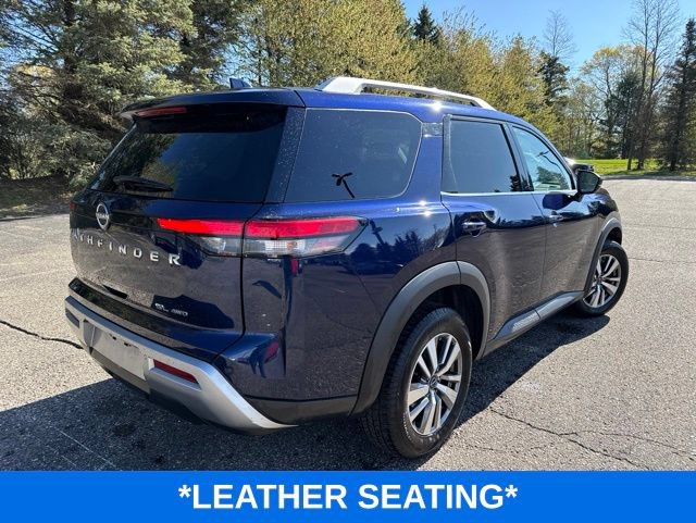 Used 2023 Nissan Pathfinder SL AWD/4WD image 4
