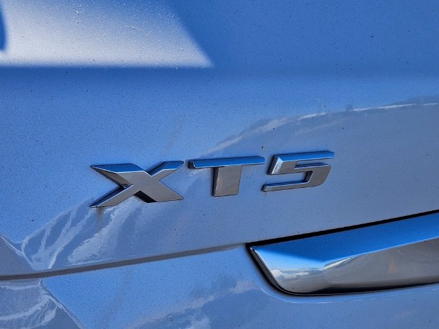 Used 2024 Cadillac XT5 Premium Luxury w/ Technology Package FWD image 16