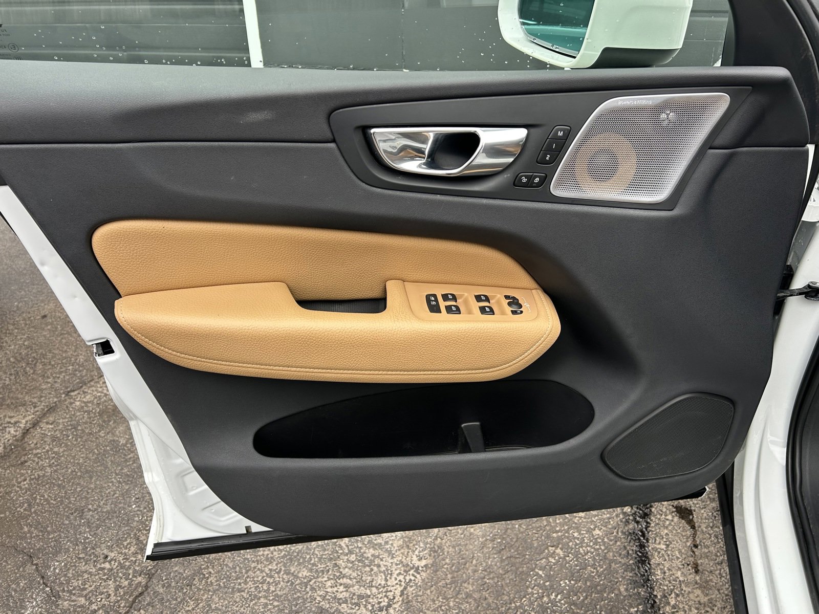 Used 2019 Volvo XC60 T6 Inscription w/ Protection Package AWD/4WD image 31