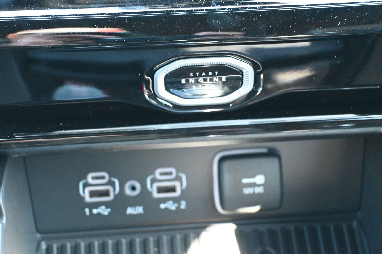 New 2026 Jeep Grand Cherokee Limited image 14