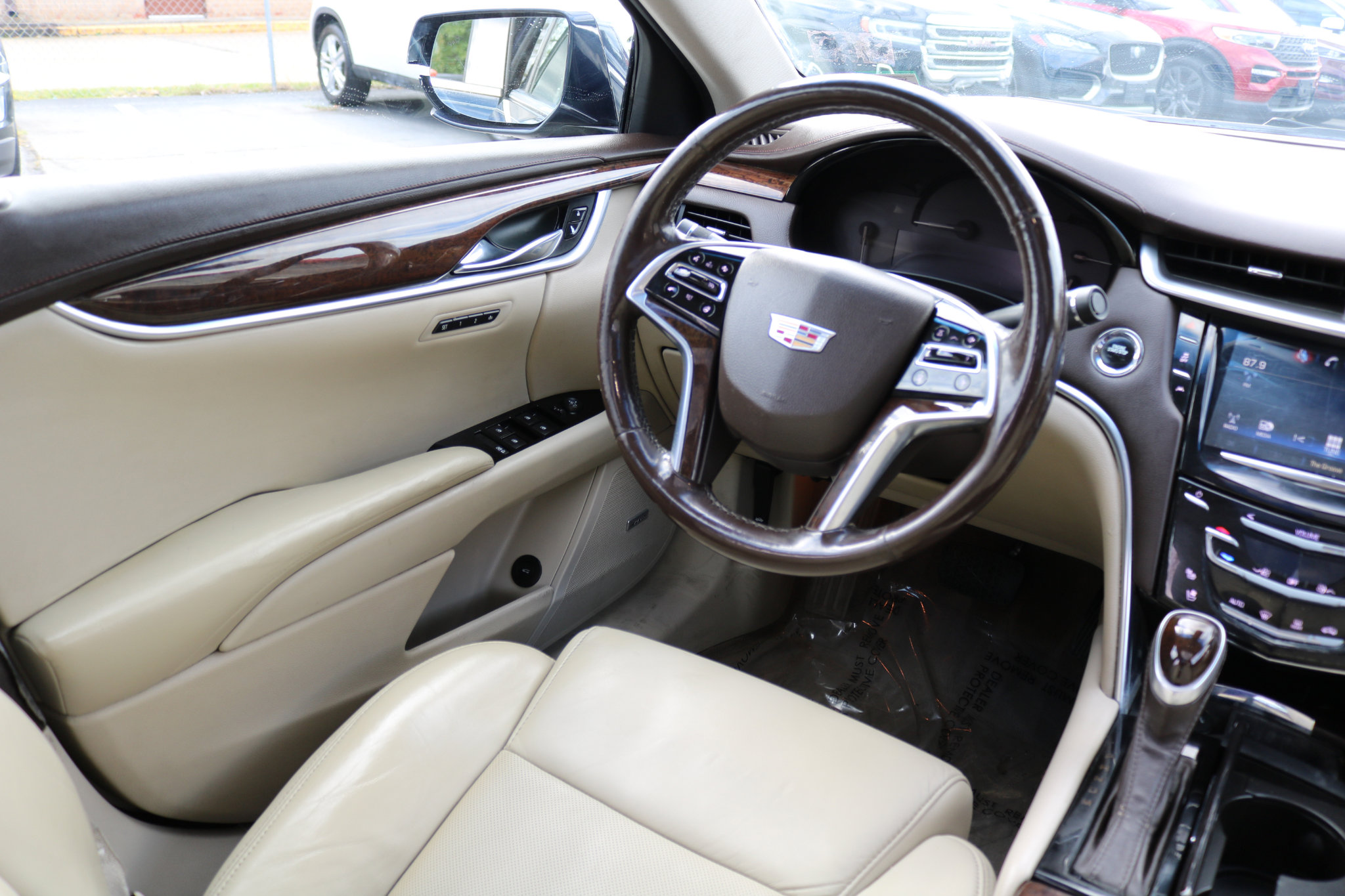 Used 2016 Cadillac XTS Luxury w/ Driver Awareness Package image 26