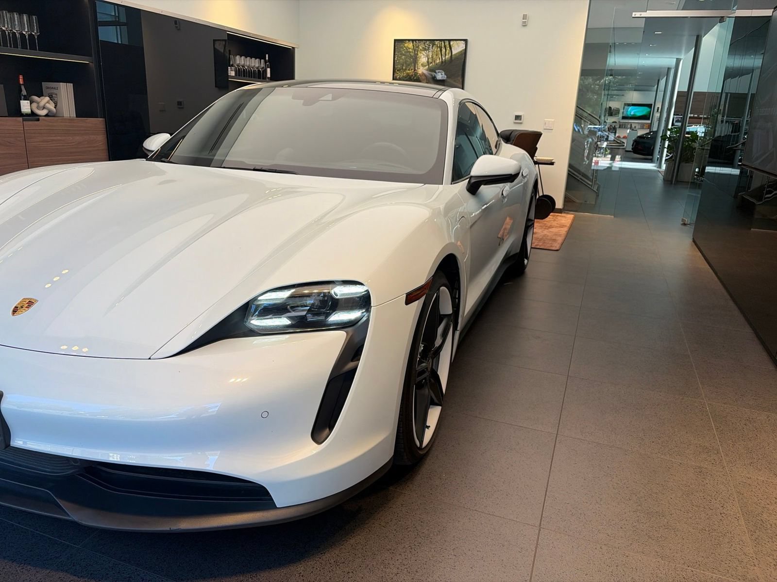 Used 2021 Porsche Taycan 4S w/ Premium Package AWD/4WD image 2
