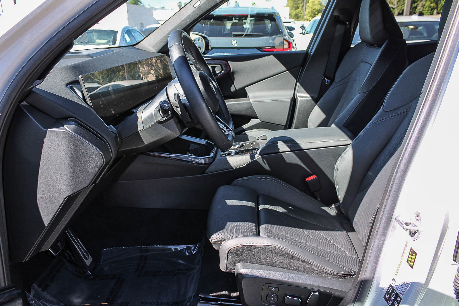 Certified 2025 BMW X3 xDrive30i w/ M Sport Package image 17