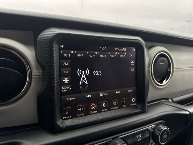 Used 2022 Jeep Wrangler Unlimited Sahara image 13