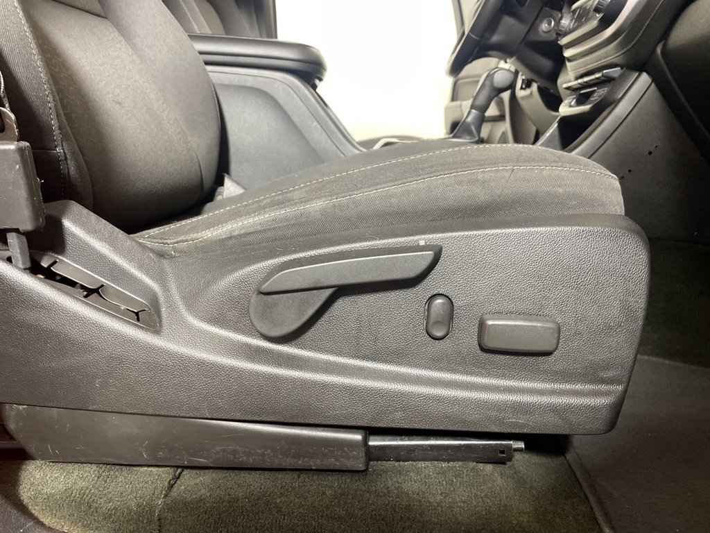 Used 2018 GMC Canyon SLE image 23