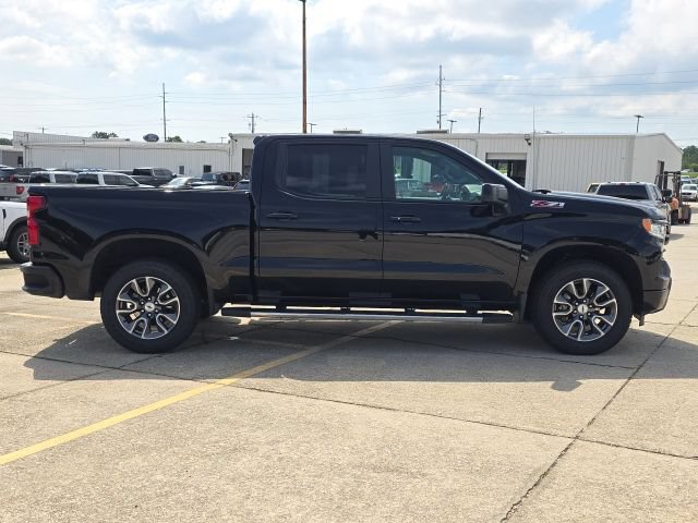 Used 2023 Chevrolet Silverado 1500 RST AWD/4WD image 6