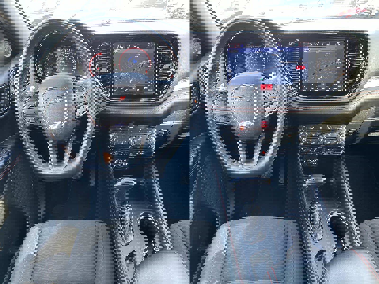 Used 2023 Dodge Durango GT image 10