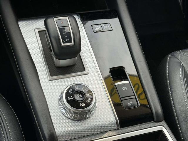 Used 2024 Mitsubishi Outlander SEL Black Edition image 18