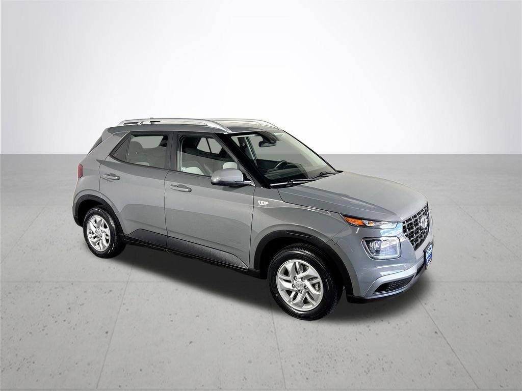 Used 2020 Hyundai Venue SEL image 4