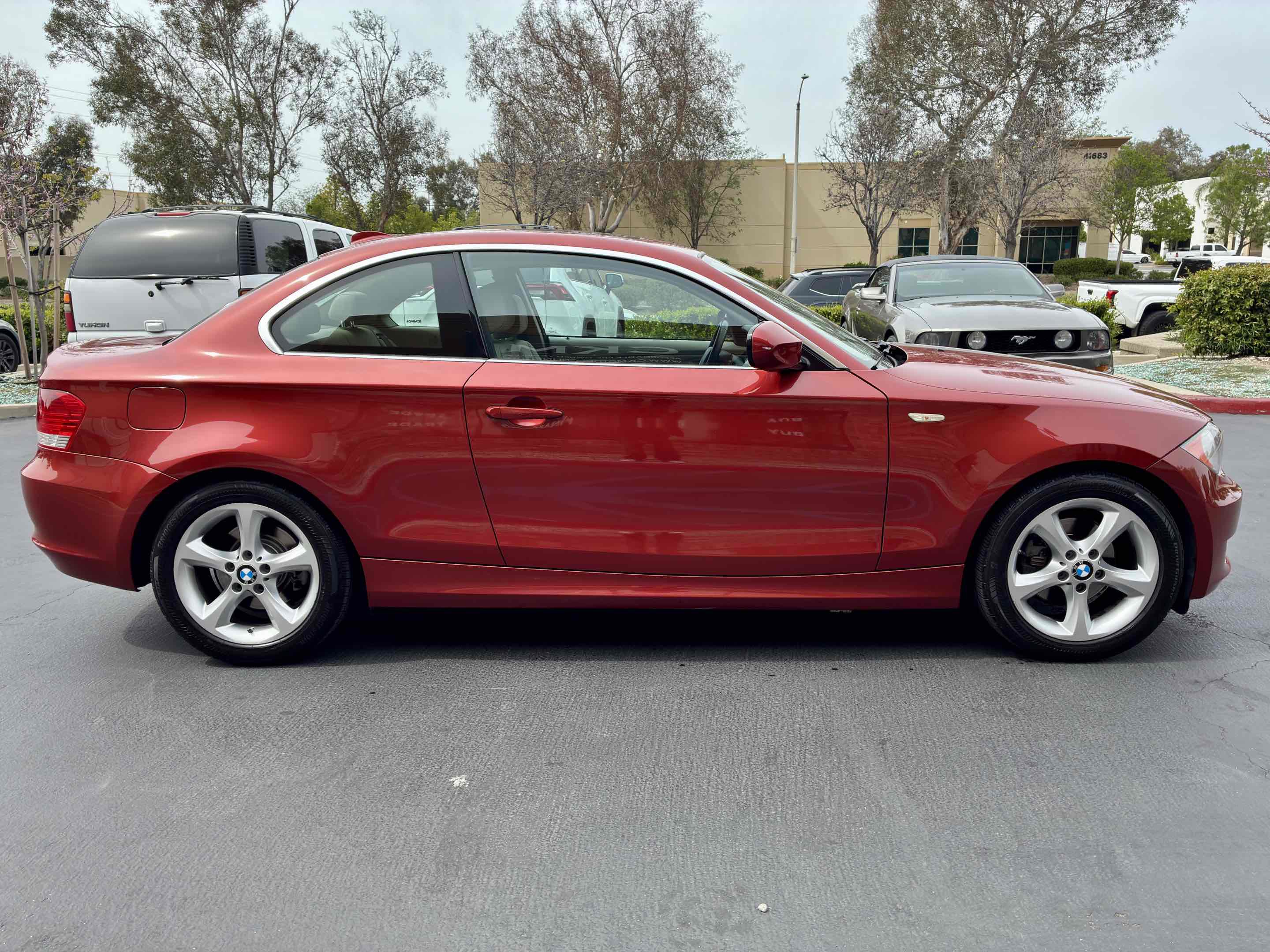 Used 2010 BMW 128i Coupe RWD image 8