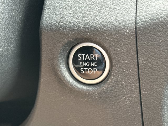 Certified 2024 Nissan Frontier SV AWD/4WD image 18