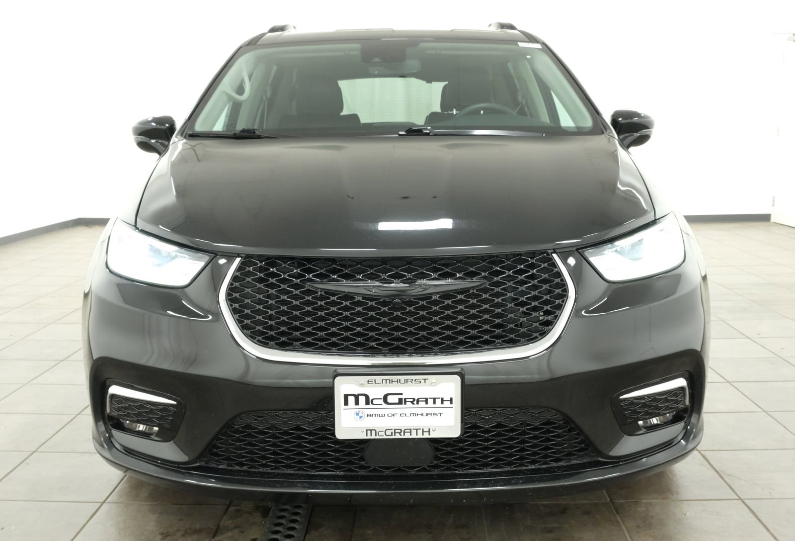 Used 2022 Chrysler Pacifica Touring-L FWD image 7