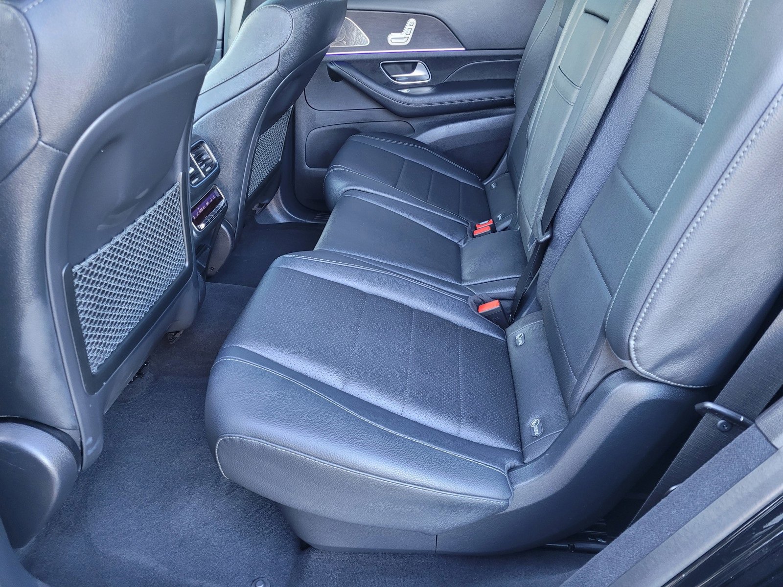 Used 2024 Mercedes-Benz GLS 450 4MATIC image 10