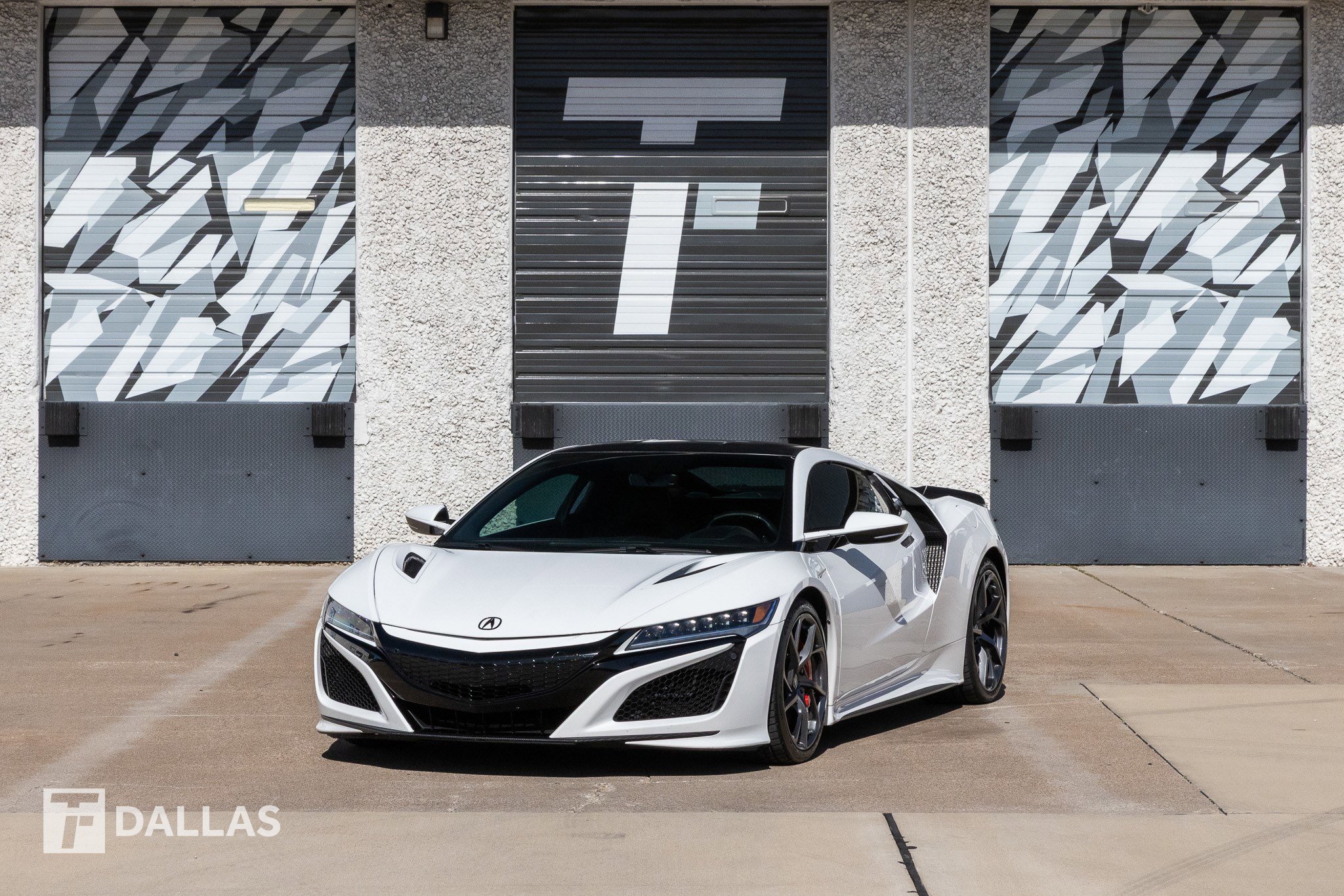 Used 2017 Acura NSX image 5