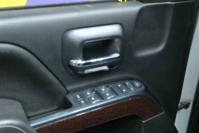 Used 2017 GMC Sierra 1500 SLE image 12