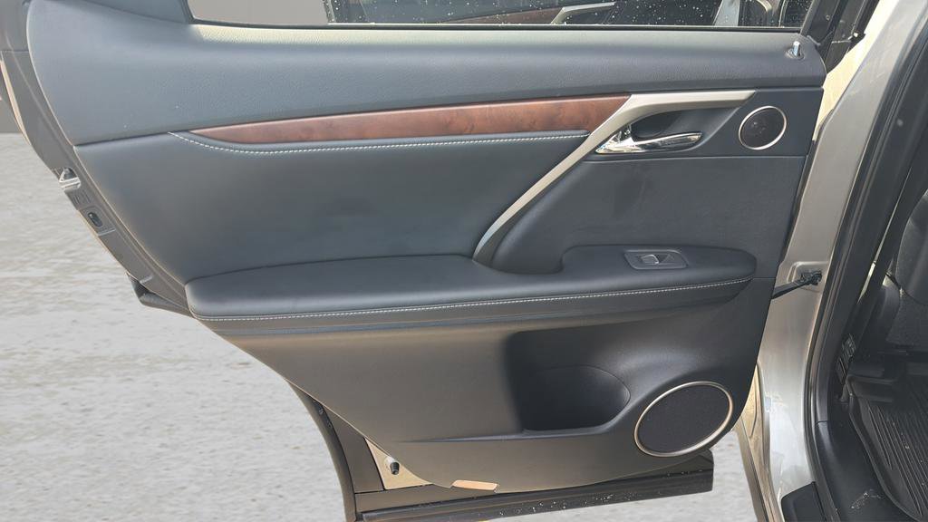 Certified 2021 Lexus RX 350L Premium w/ Premium Package image 14