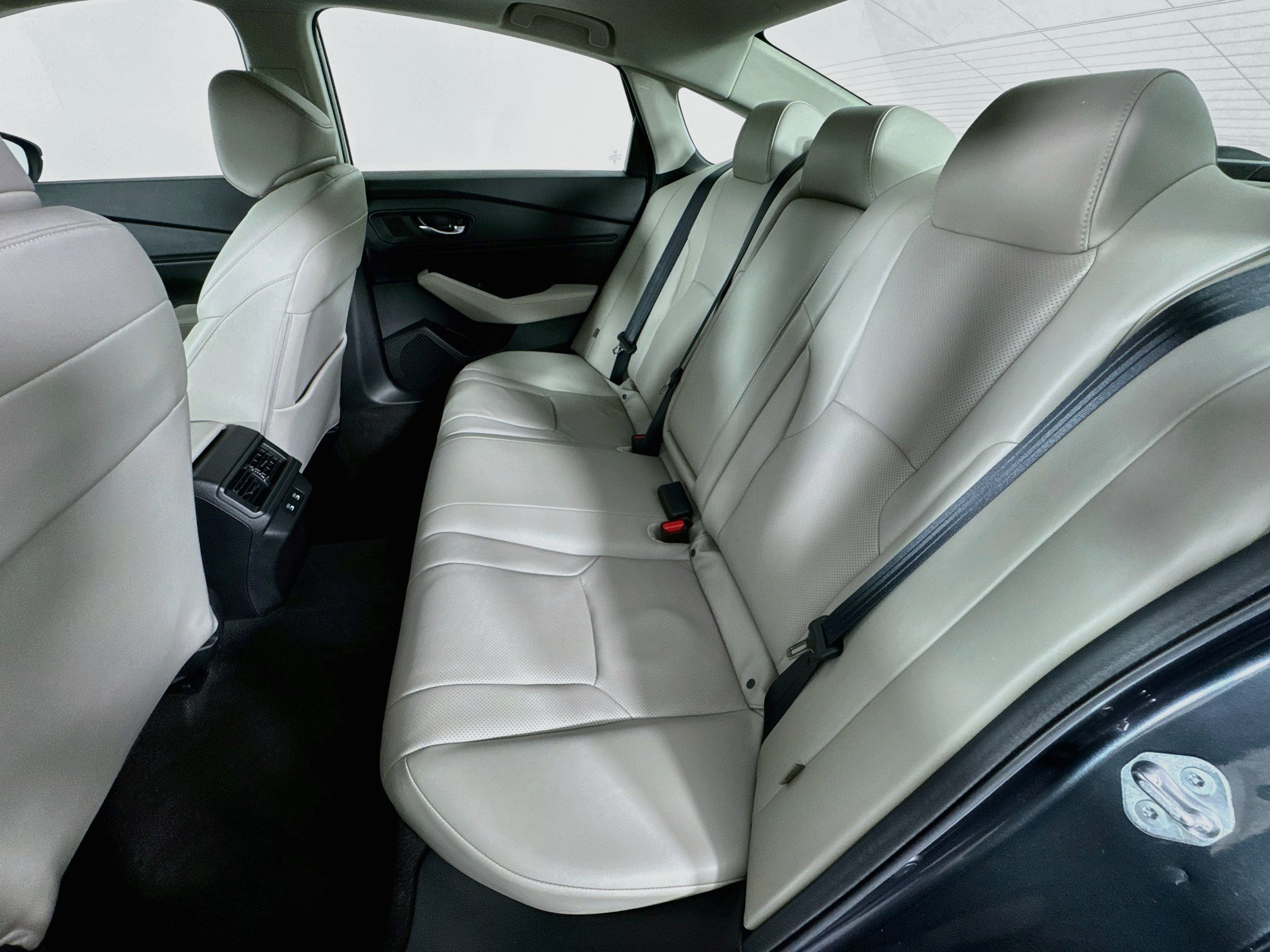 Certified 2025 Honda Accord Touring image 26