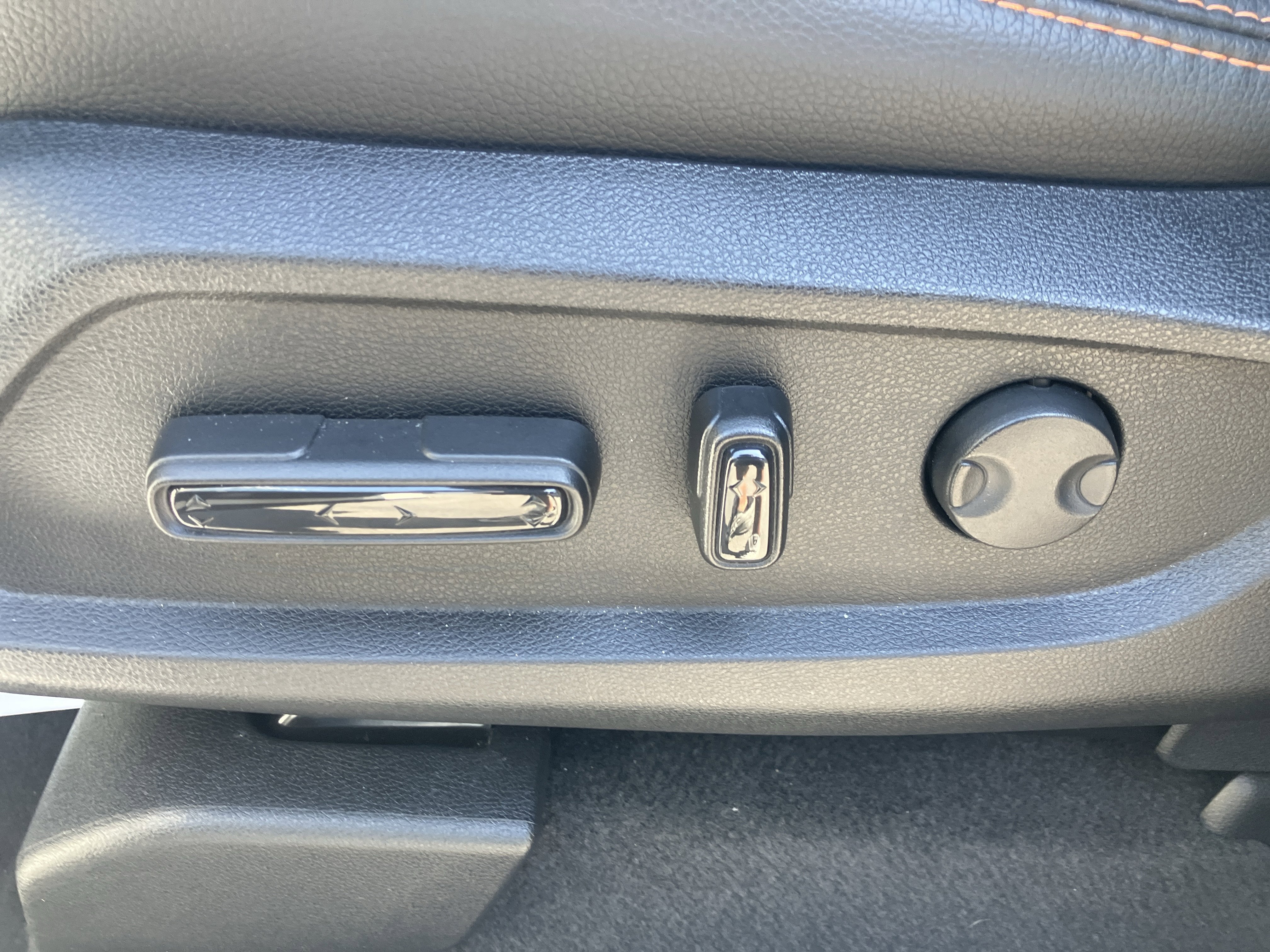 Used 2025 Honda Pilot TrailSport image 21