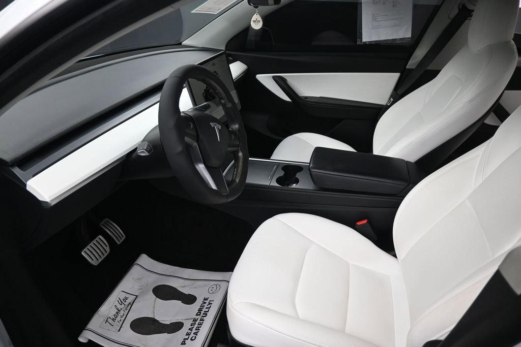 Used 2022 Tesla Model Y Performance AWD/4WD image 23