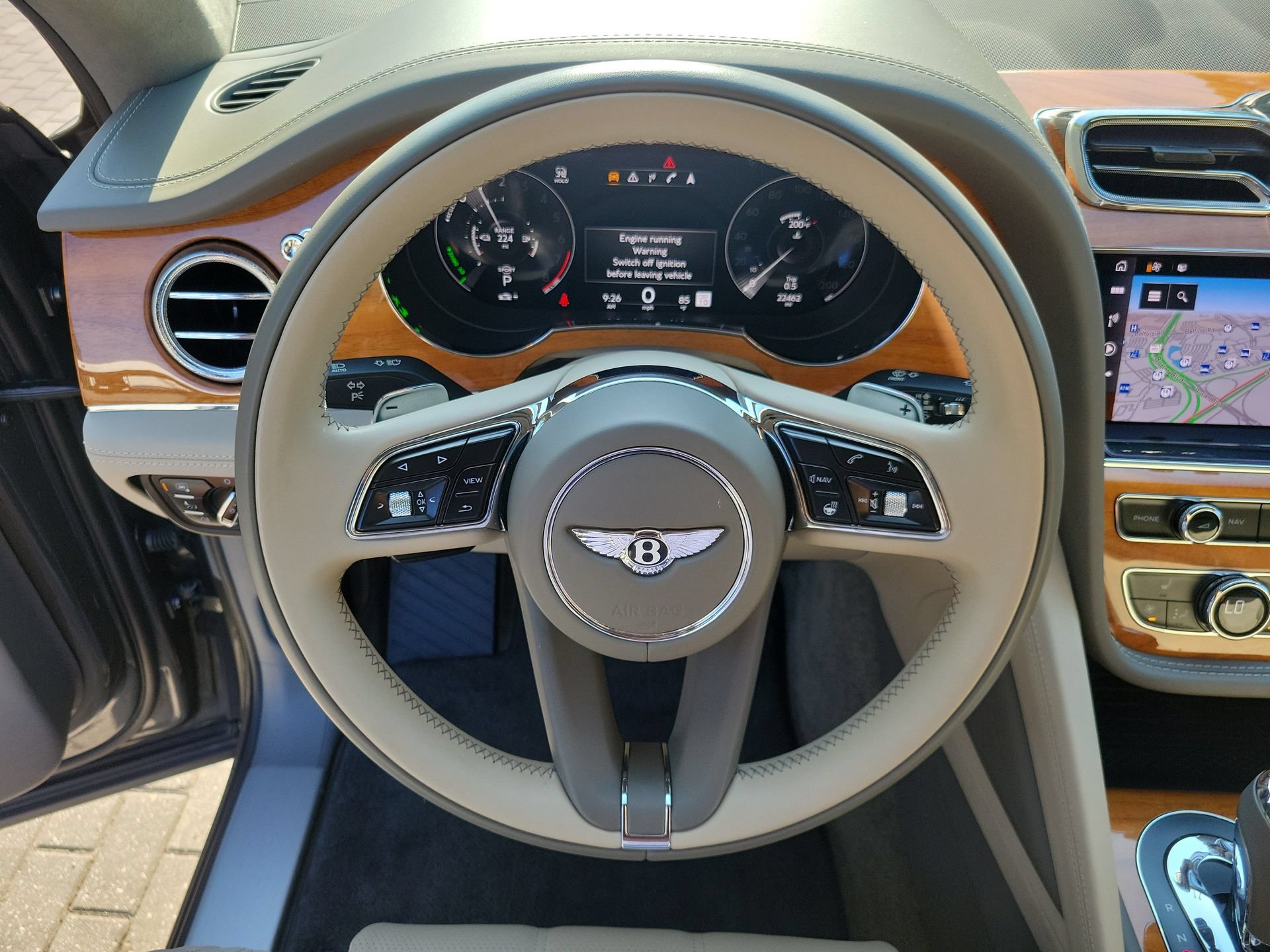Certified 2023 Bentley Bentayga Plug-In Hybrid AWD/4WD image 34