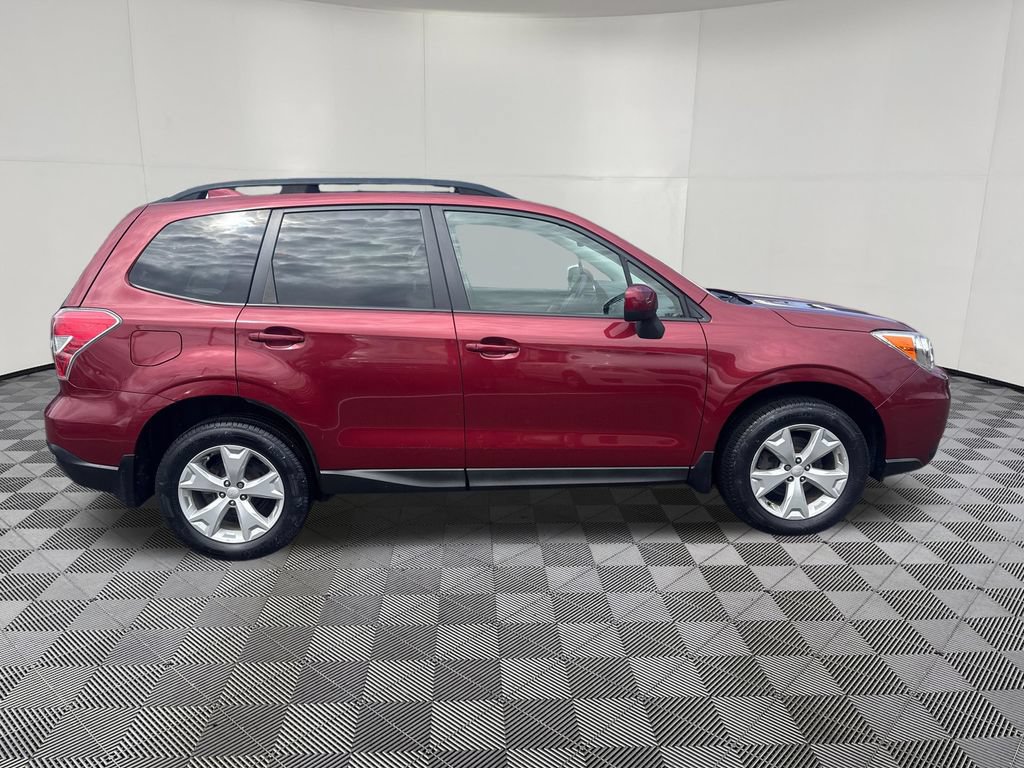 Used 2016 Subaru Forester 2.5i Premium w/ All-Weather Package AWD/4WD image 6