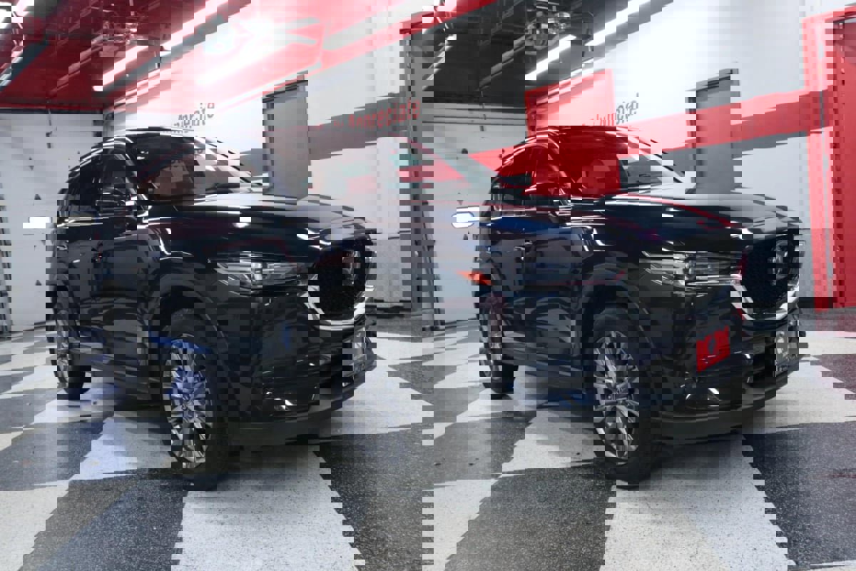 Used 2021 MAZDA CX-5 Grand Touring image 2