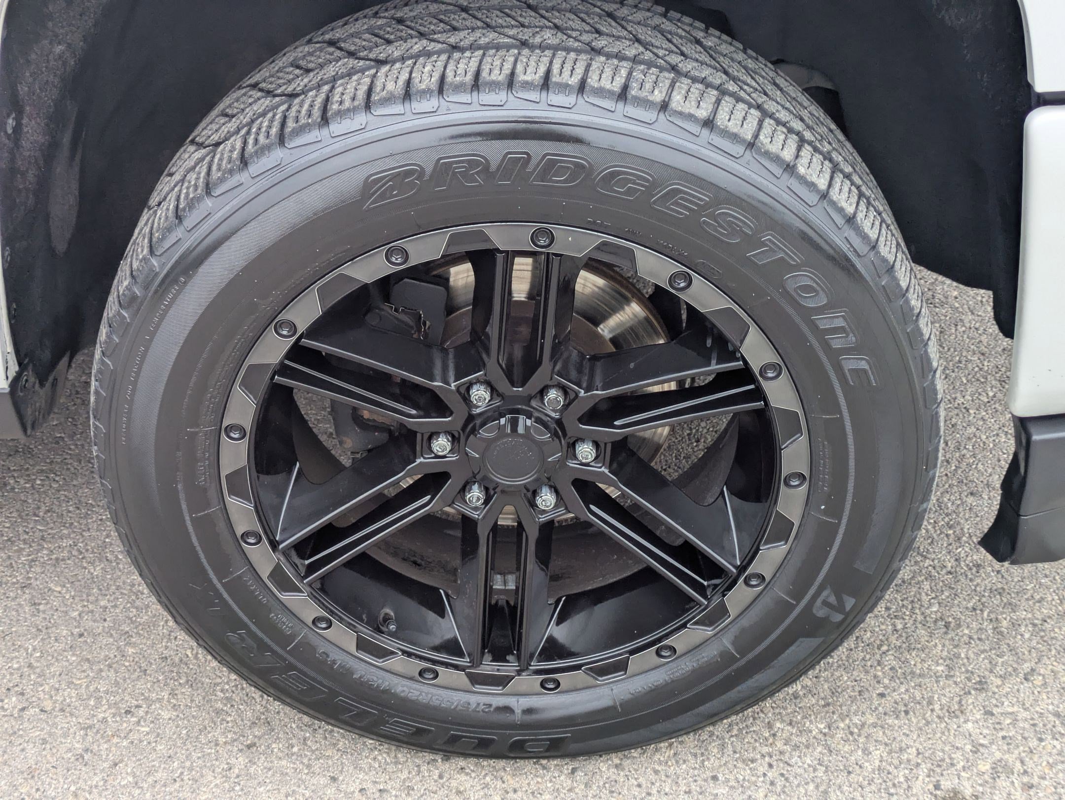 Used 2016 Chevrolet Silverado 1500 High Country w/ High Country Premium Package image 29