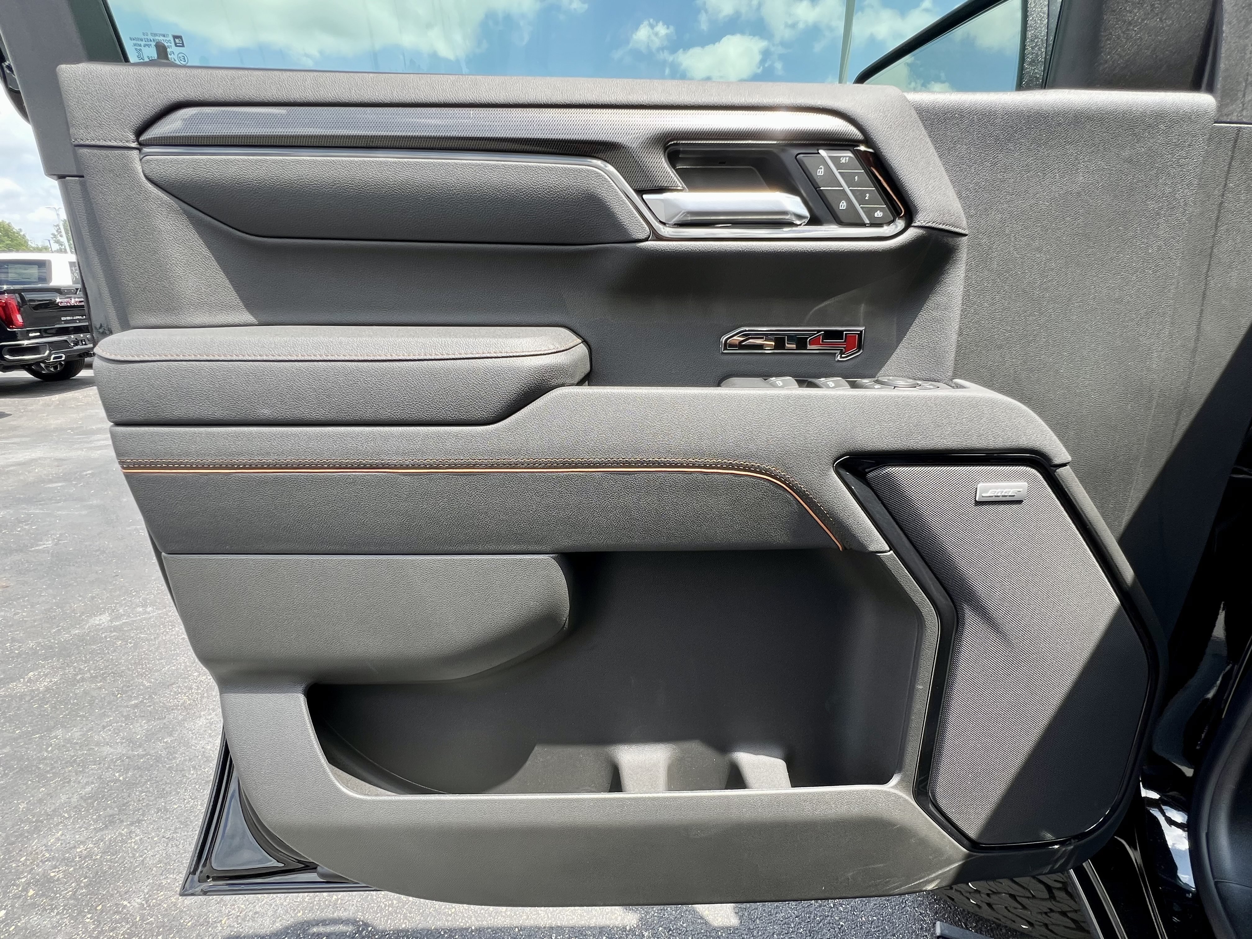 New 2026 GMC Sierra 1500 AT4 w/ AT4 Premium Package AWD/4WD image 12