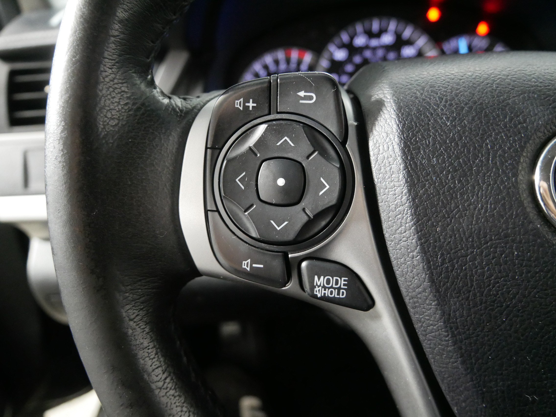 Used 2014 Toyota Camry SE FWD image 27
