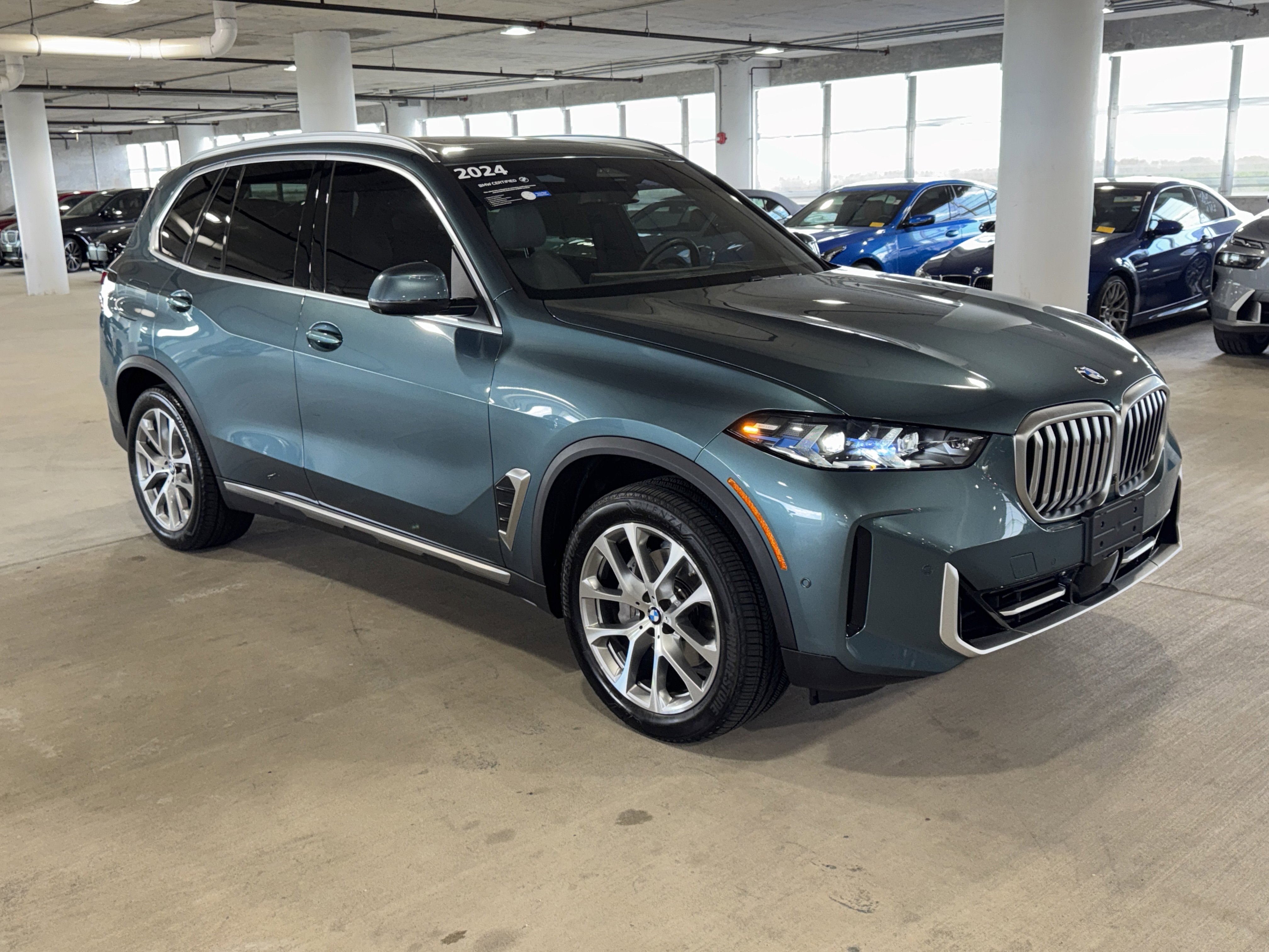 Certified 2024 BMW X5 sDrive40i w/ Premium Package image 1