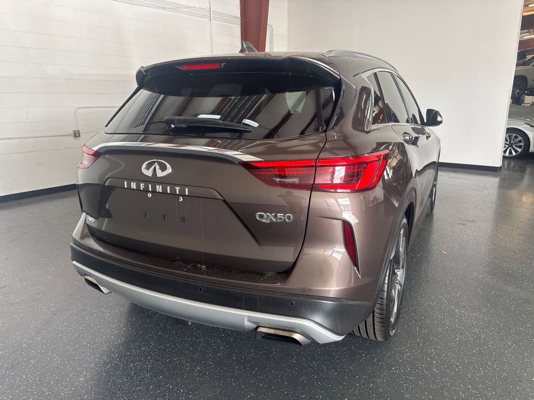 Used 2019 INFINITI QX50 Essential image 4