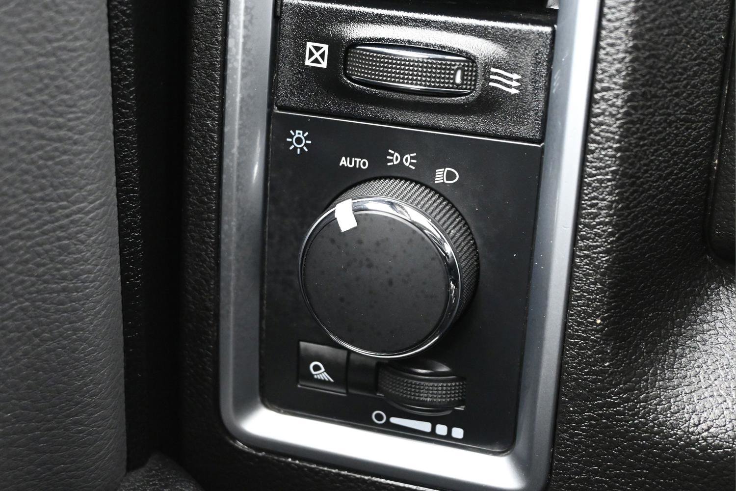 Used 2022 RAM 1500 Classic SLT w/ Protection Group AWD/4WD image 22