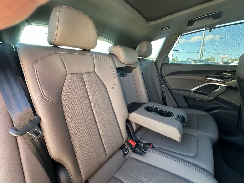 New 2025 Audi Q5 Premium Plus image 28