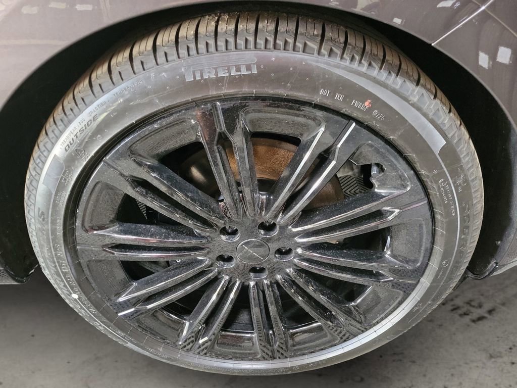 New 2026 Land Rover Range Rover SE image 11