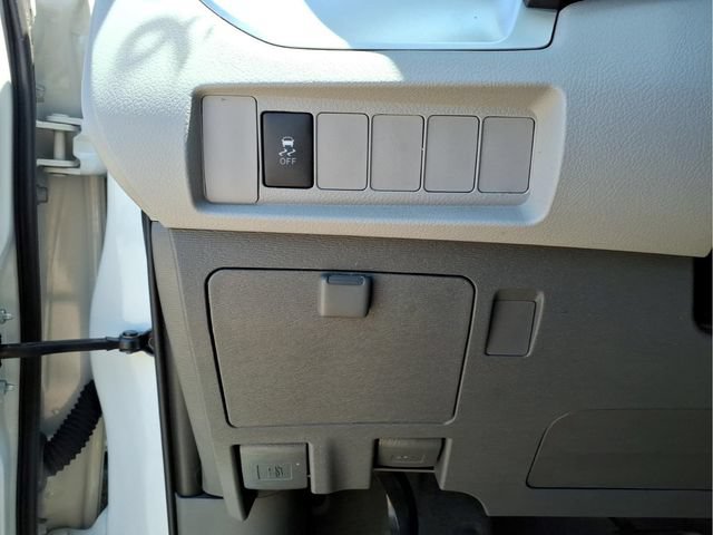 Used 2020 Toyota Sienna L FWD image 14