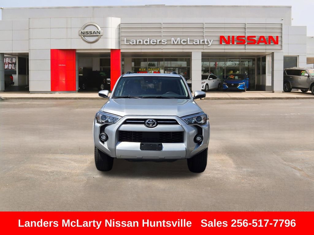 Used 2024 Toyota 4Runner SR5 AWD/4WD image 11